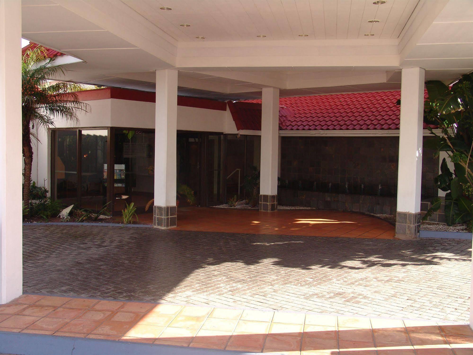 Wilderness Beach Hotel Exterior photo